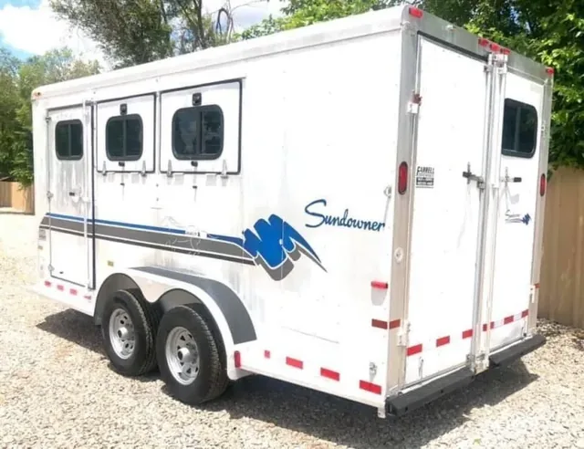 1998 Sundowner 3 Horse Slant for sale at Ironyard