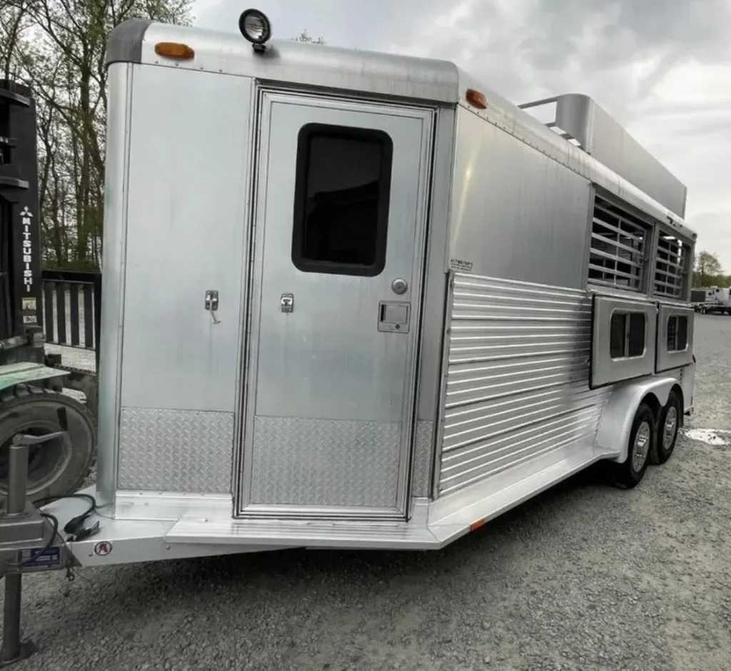 1999 4 Star 2 Horse Reverse for sale at Ironyard