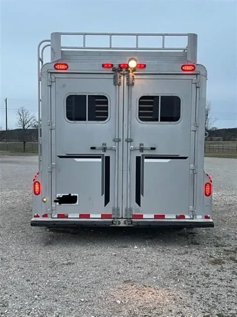 1999 Elite Custom 3 Horse Trailer for sale at Ironyard