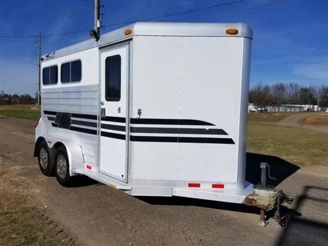 2001 4 Star 2 Horse Bumper Pull Slant Load for sale at Ironyard
