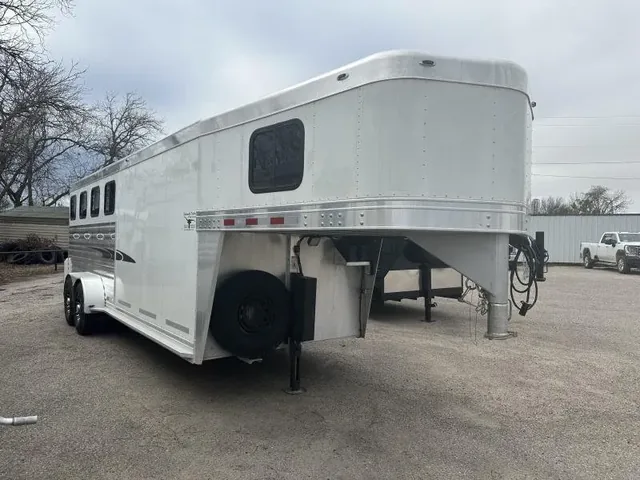 2004 Cherokee Trailers 4H GN Horse Trailer for sale at Ironyard