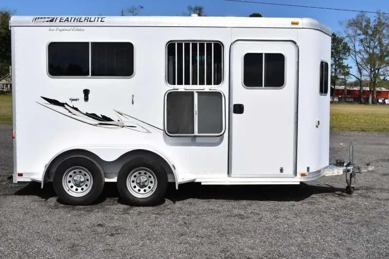 2005 Featherlite 2HST 2 Horse Trailer for sale at Ironyard