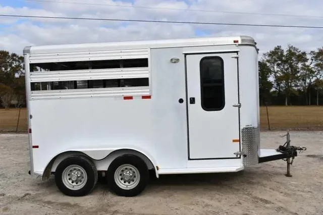 2005 Sundowner Sunlite 2 Horse Trailer for sale at Ironyard