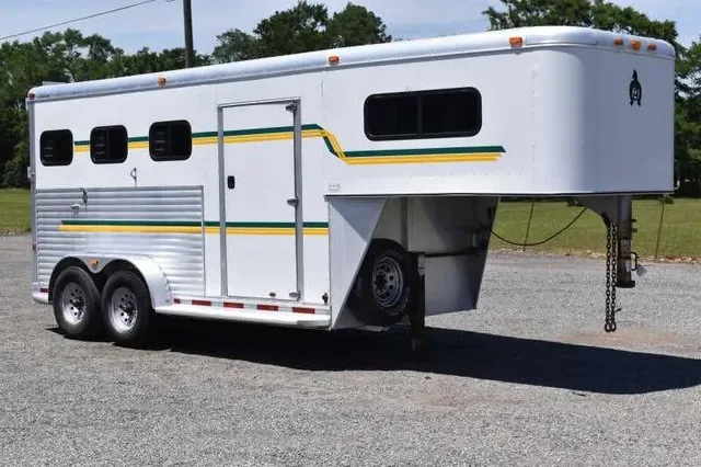 2006 Adam 7302 3 Horse Trailer for sale at Ironyard