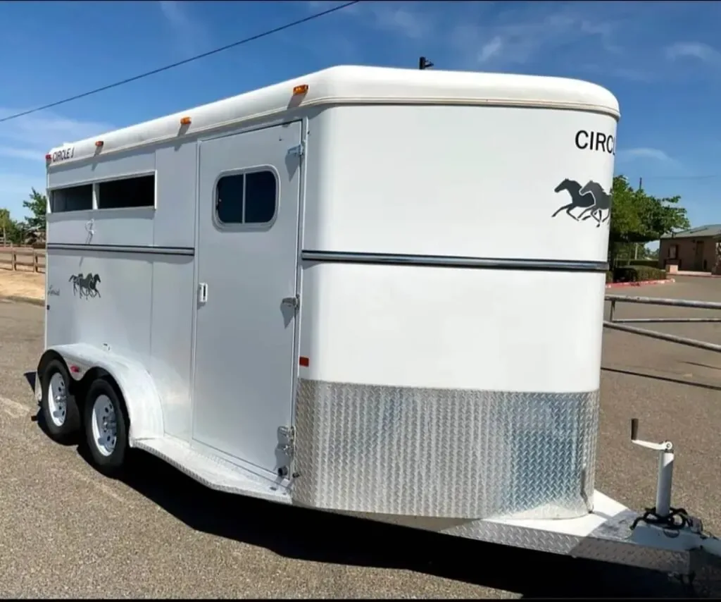 2007 Circle J 2 Horse Trailer Slant Load for sale at Ironyard