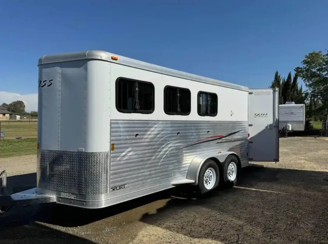 2008 Exiss Sport ES 30B 3 horse slant horse trailer for sale at Ironyard