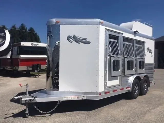 2018 Platinum Coach 3 Horse Bumper Pull for sale at Ironyard
