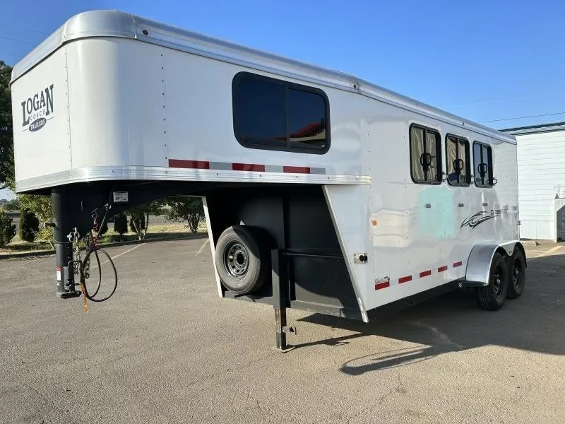 2022 Logan Coach Crossfire 3 Horse Gooseneck for sale at Ironyard
