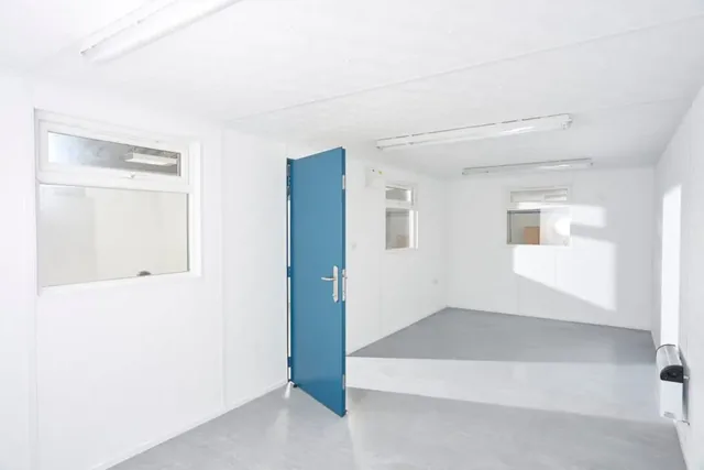 32Ft x 10Ft Jackleg Plastisol Office Cabin - inside view
